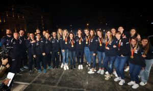 Više od 10000 navijača dočekalo prvakinje sveta ispred Skupštine Beograda!